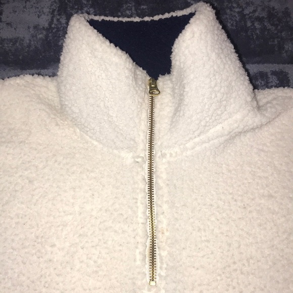 Old navy white fleece pullover - Picture 2 of 5